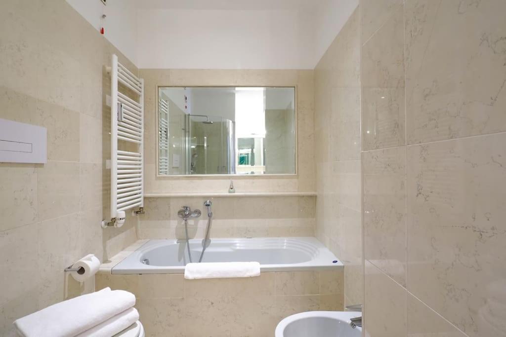 Ampio Bilocale City Life - Mirable Pm Mailand Exterior foto